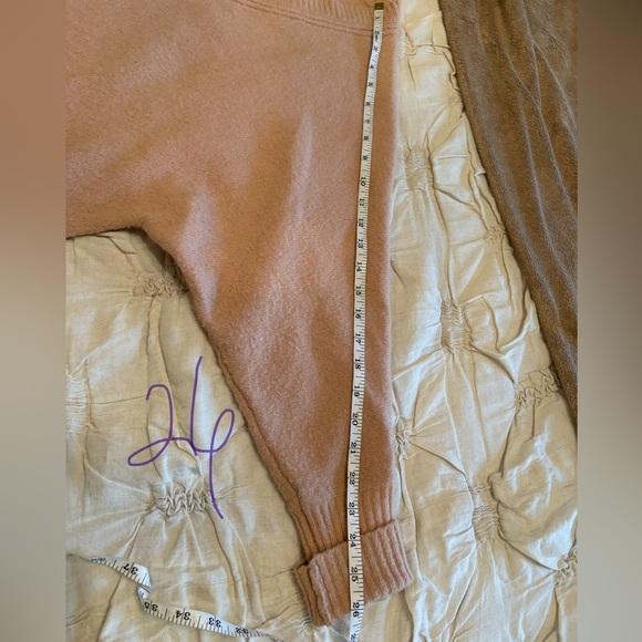 Moth by Anthropologie Cozy V-Neck Oversized Sweater - Blush Pink/Peach - Picture 5 of 7